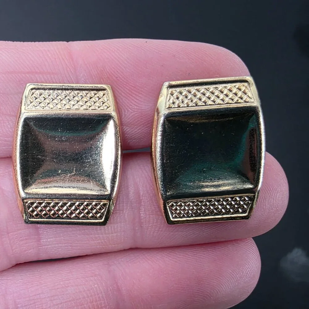 Vintage Rectangular Gold Tone Cufflinks Textured Geometric Mid Century Formal